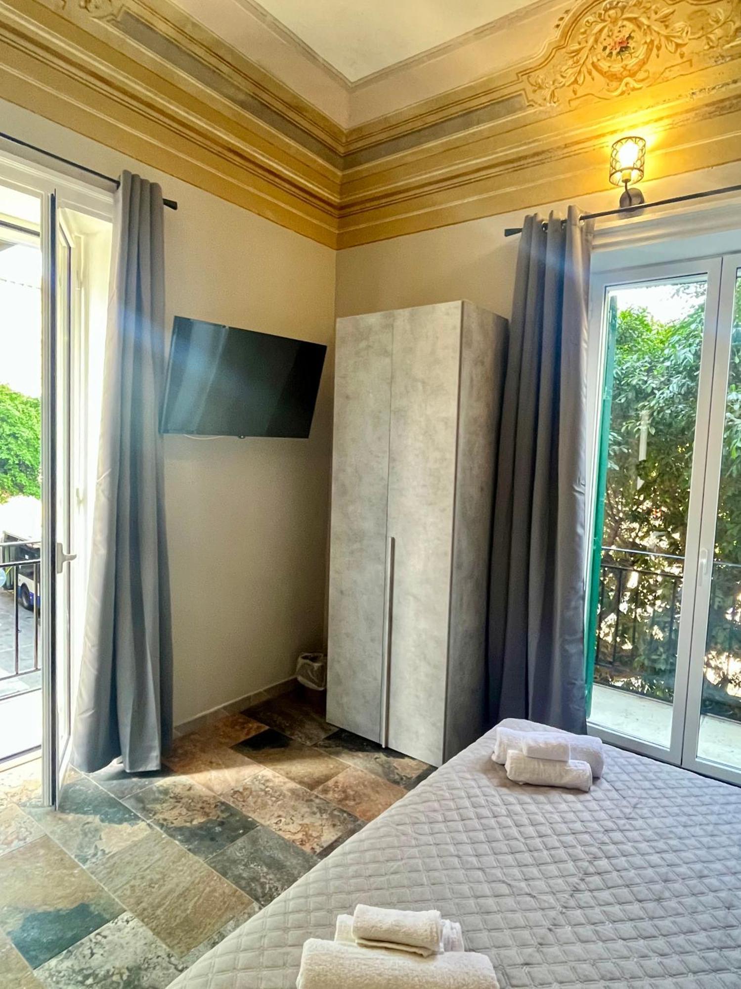 B&B Dimora Emily Палермо Екстериор снимка